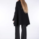 Cape noire courte pour femme en laine bouillie DAVID – Image 5
