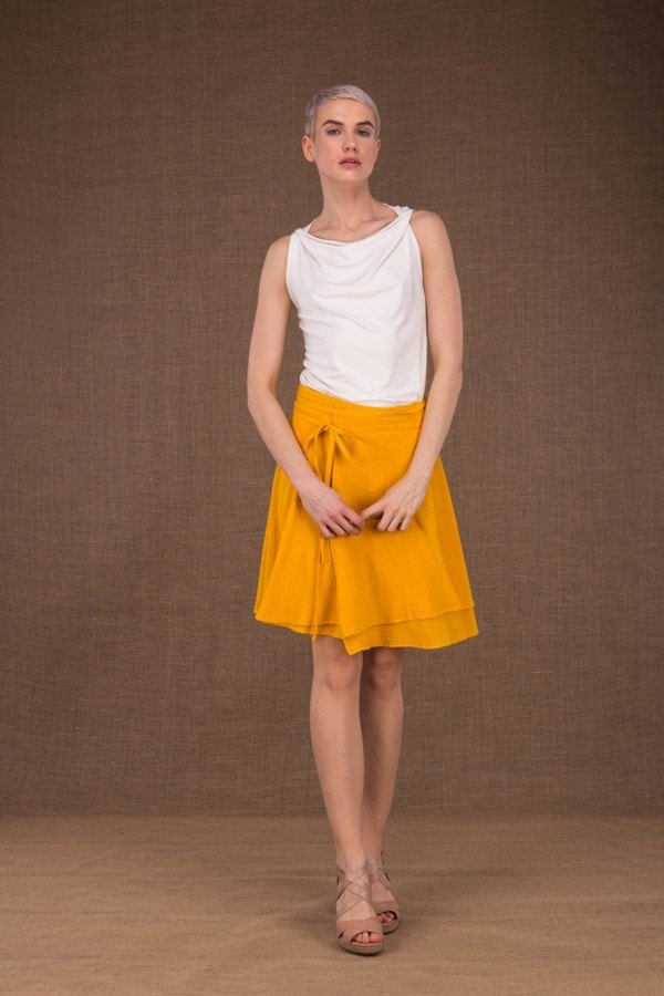 Aria jupe courte portefeuille jaune en coton - 1
