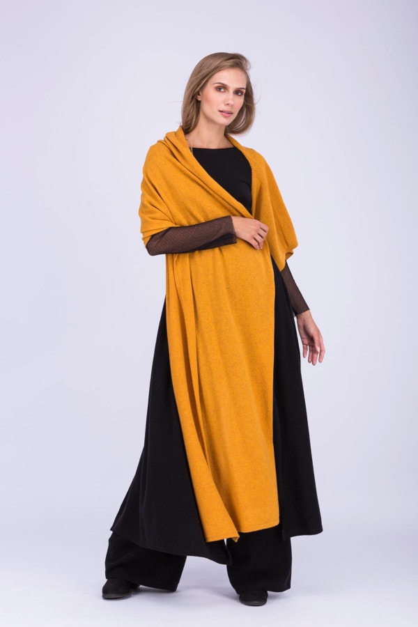 Tatry wool shawl saffron color