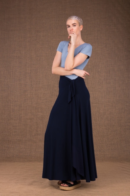 Blizzair long flared skirt with dark blue wallet in cotton - 1