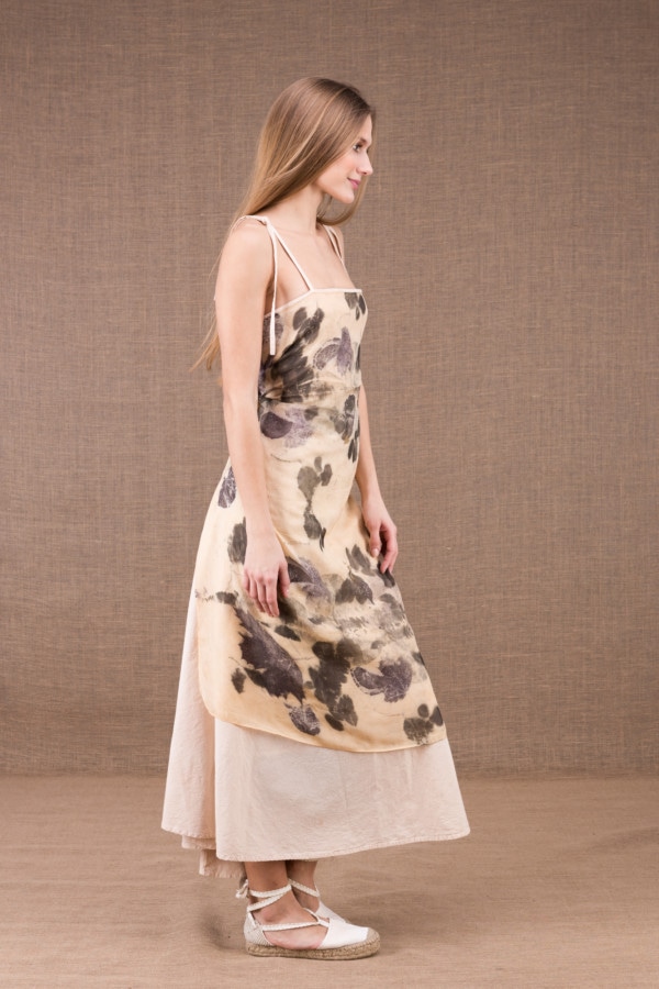 FEE long organic cotton dress with eco print silk apron 6