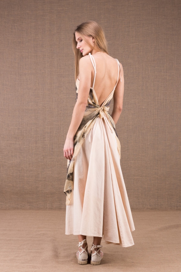 FEE long organic cotton dress with eco print silk apron 8
