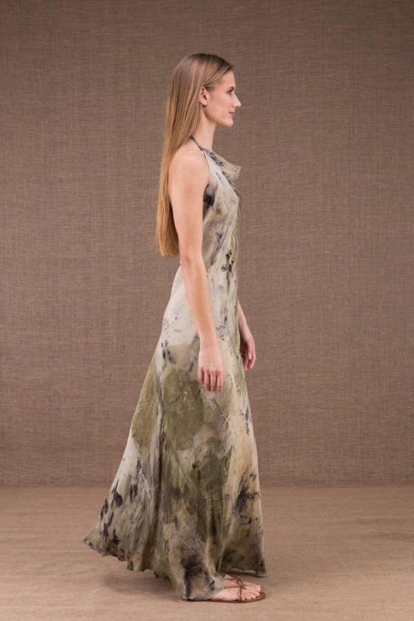 SARA long dress with open back in eco print silk 2