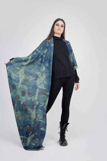 Large modular hand-printed shawl SURCE 1