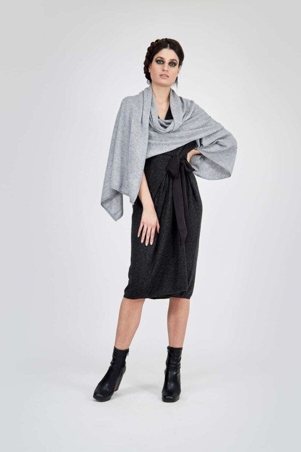 Large modular cashmere knit shawl COCON Gray Pearl 3