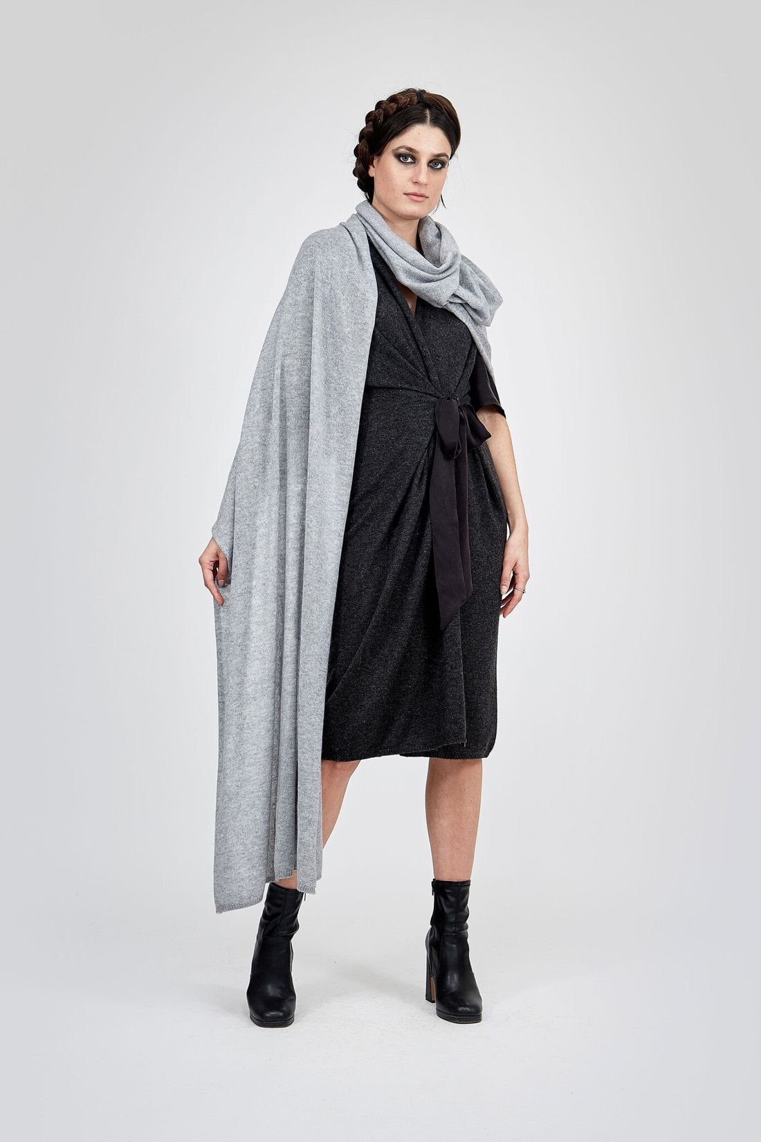 Étole / Châle 100% Cachemire - Couleur Gris Argent - Neuve Avec étiquettes