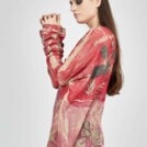 Pull large imprime vegetale a la main FLEUR Rouge 3