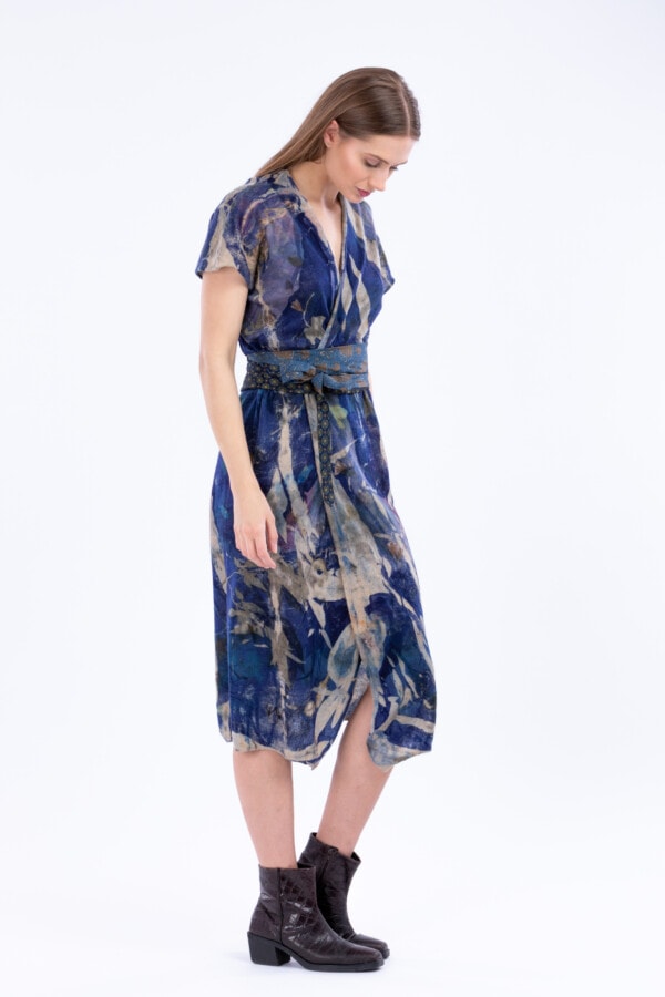 Blue wrap dress in eco-print cashmere ZUNIA 3