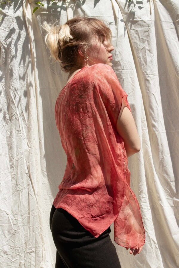 T-shirt en soie rose imprimé à la main ROSE 3