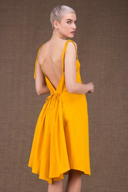 Ma Courte robe jaune en coton - 1